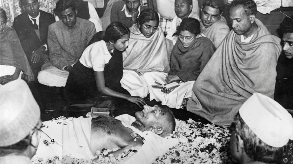 Ejecutados los asesinos de Mahatma Gandhi
