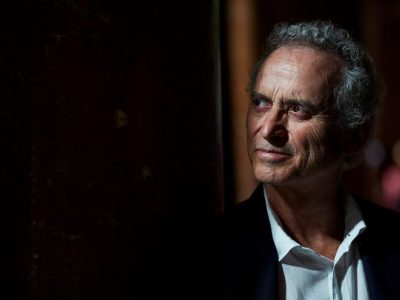 Ildefonso Falcones: “La vida se ha venido encima con mucha virulencia”
