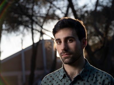 Juan Gallego Benot: “Mis poemas amorosos y mis poemas religiosos suceden en el mismo sitio”