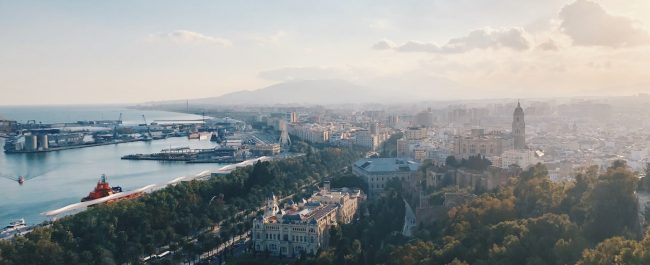 Resurge Málaga del fuego