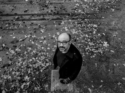 Alberto Olmos: “La honradez en España es una cualidad penalizada”