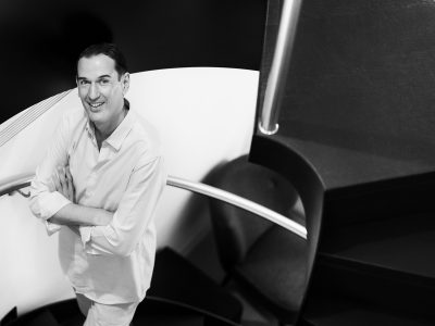 Roberto Santiago, el hombre que hace leer a nuestros hijos