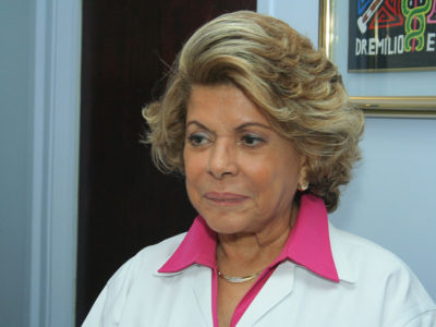 Fallece la escritora panameña Rosa María Britton