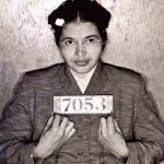 Rosa Parks sigue sin poder sentarse en el autobús