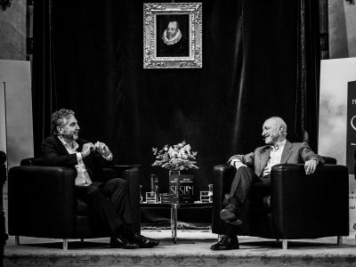 Un héroe en la Academia