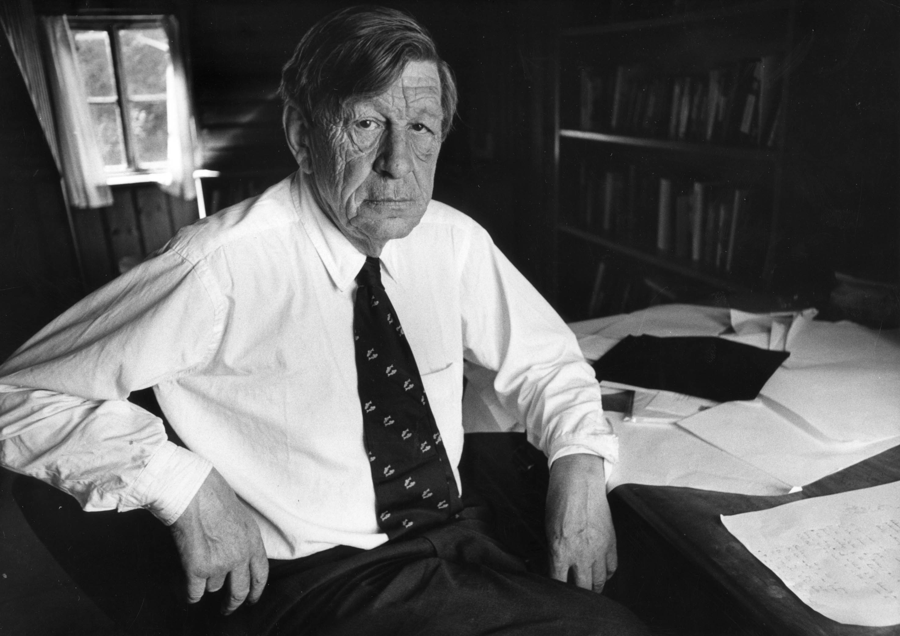 Un paseo después de anochecer, un poema de W.H. Auden